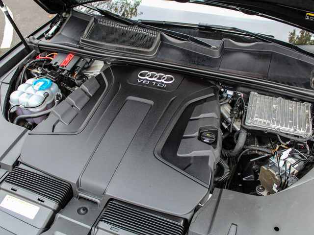 Audi Q7 II 3.0 V6 TDI 218ch ultra clean diesel S line quattro Tiptronic 7 places
